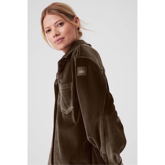 Alo Yoga Ribbed Velour Mountain Side Jacket Machiatto Brown - Picture 13 of 15